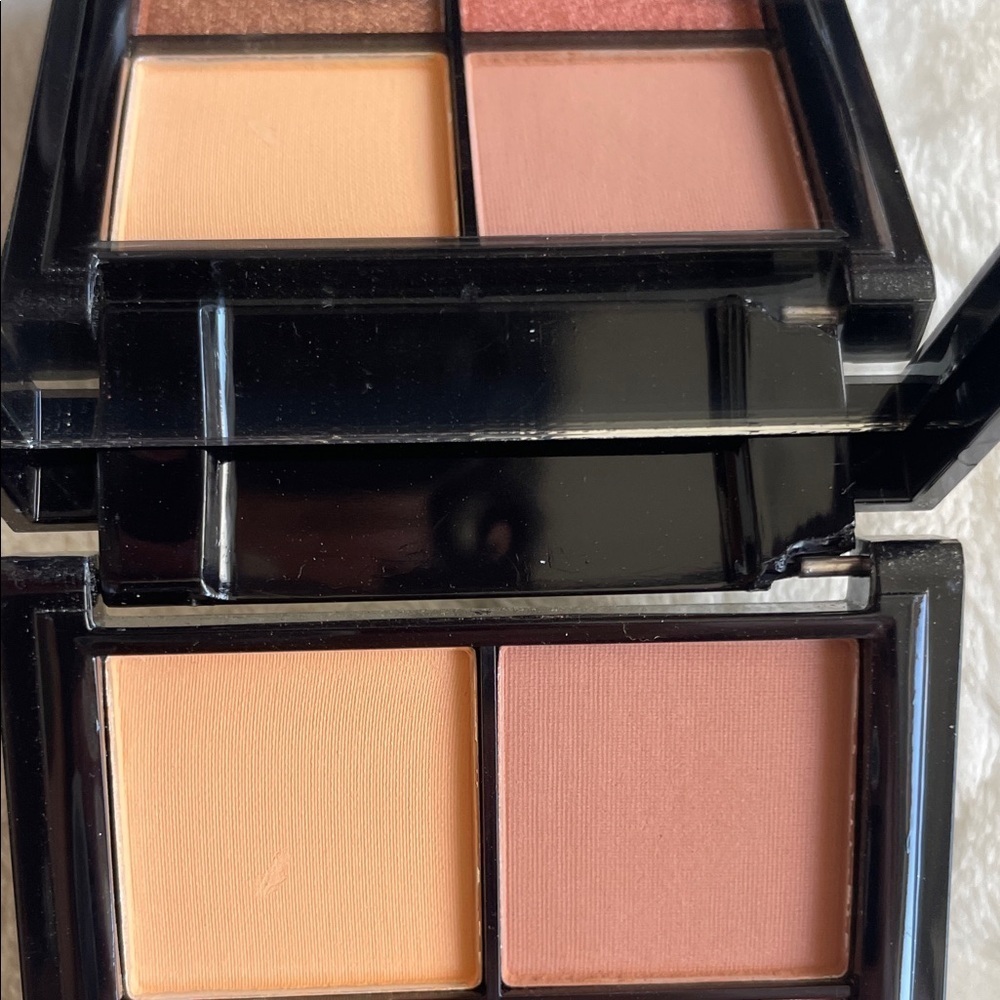 Mixed makeup bundle - Picture 5 of 8